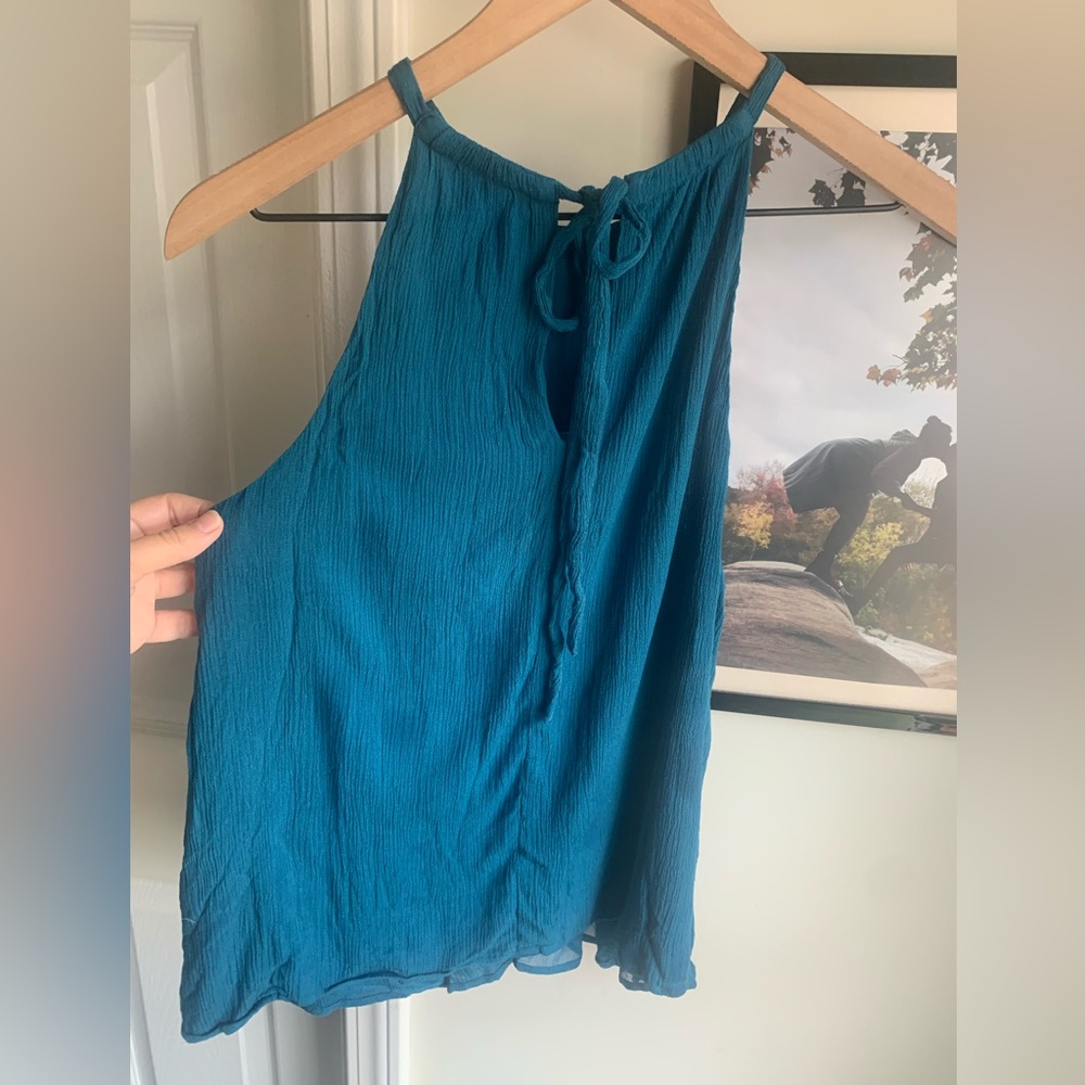 🌸Olive & Oak Pleated Keyhole Halter - Picture 4 of 6